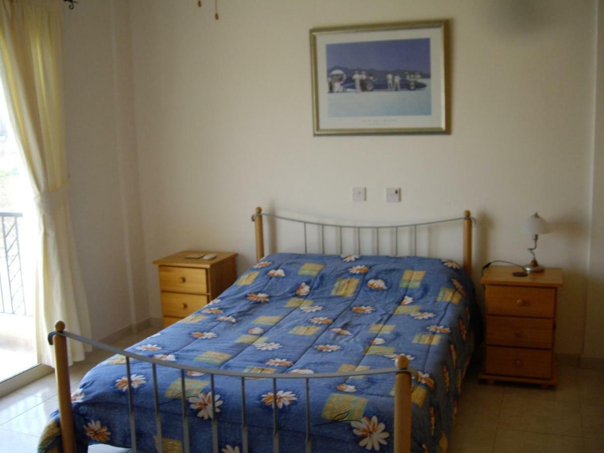 Frangipani Villa Пафос Екстериор снимка
